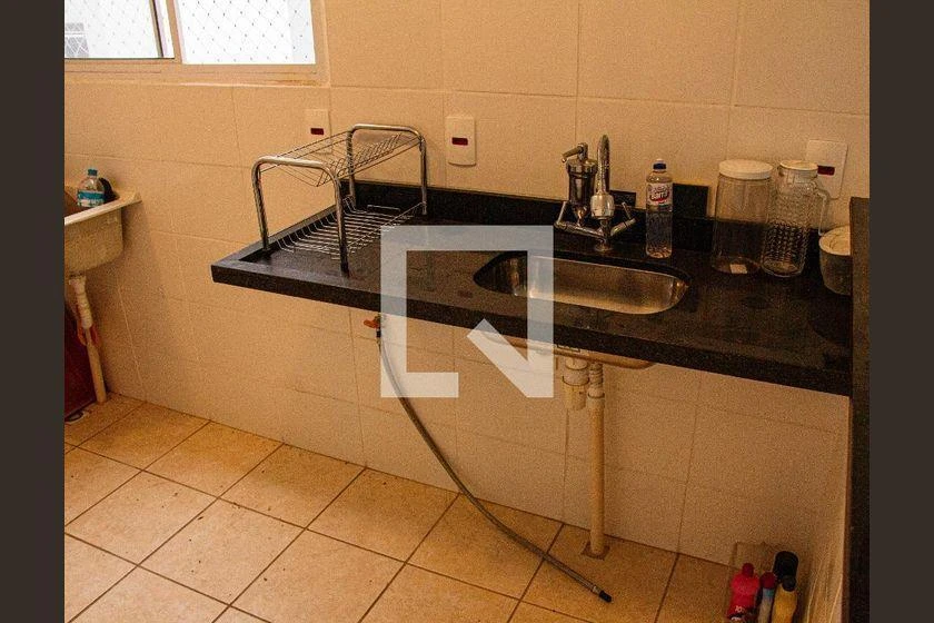 Apartamento de 42 m² com 2 quartos e vaga