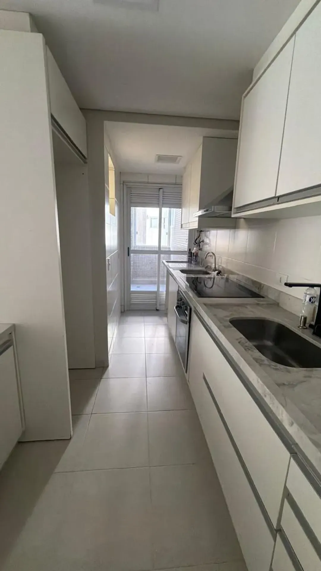 Walk-in closet in a 3-bedroom apartment, 76 m² — photo 25