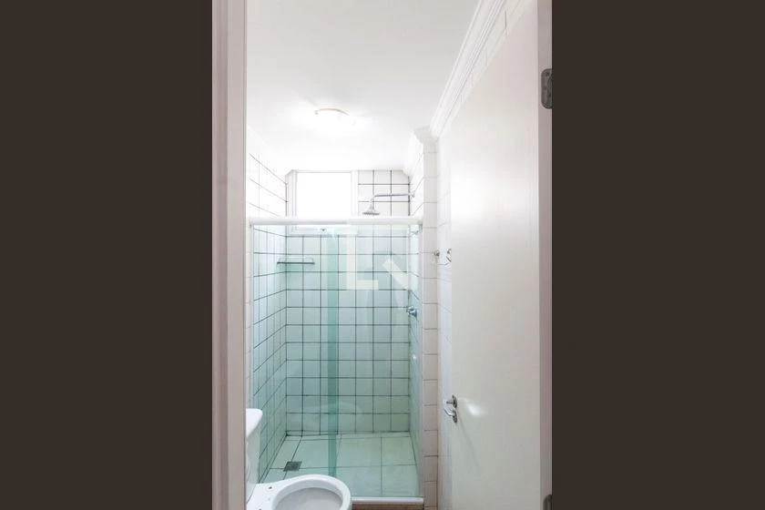 Apartamento com 2 quartos, 1 banheiro e varanda — photo 61