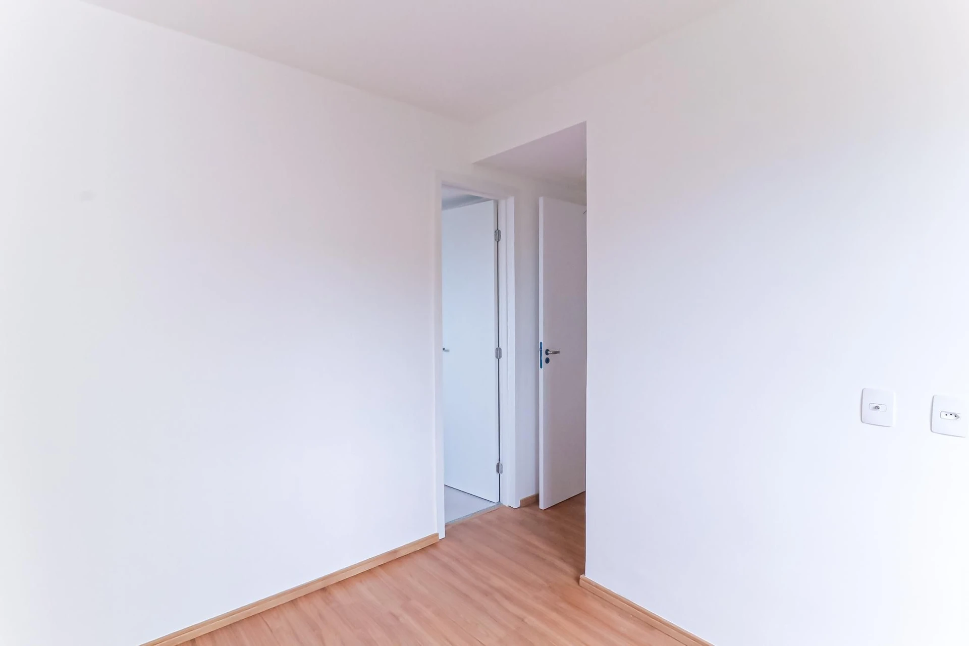 Apartamento de 2 quartos em condomínio com piscina — photo 29