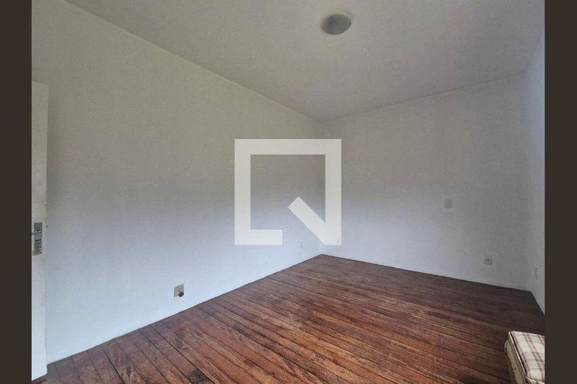 Casa para aluguel com 4 quartos e 2 suítes em 1500 m² — photo 33