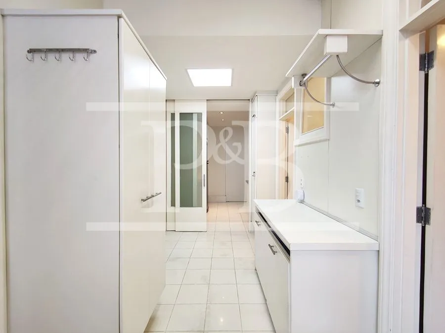 4-bedroom apartment 284 m² with 3 parking spaces — photo 35