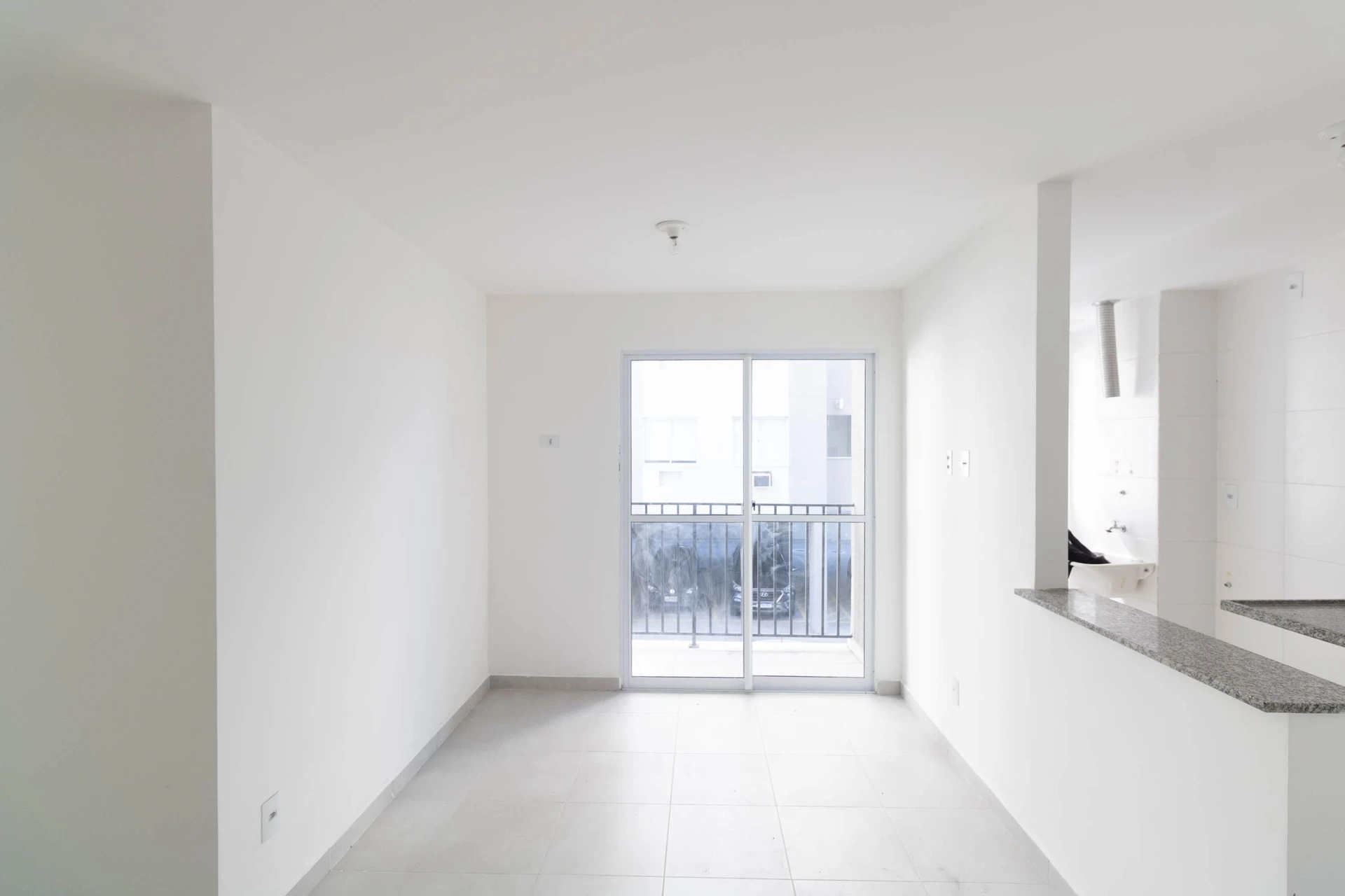 Apartment with 2 bedrooms, 1 en-suite and 1 parking spot — photo 50