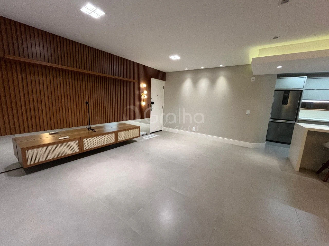 3-bedroom apartment with a washing machine in Florianópolis — photo 11