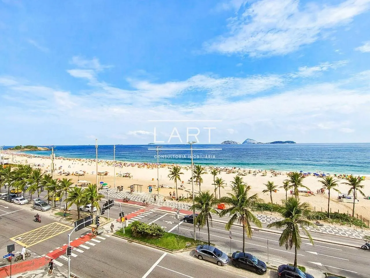 3-bedroom apartment with a water view in Rio de Janeiro — photo 4