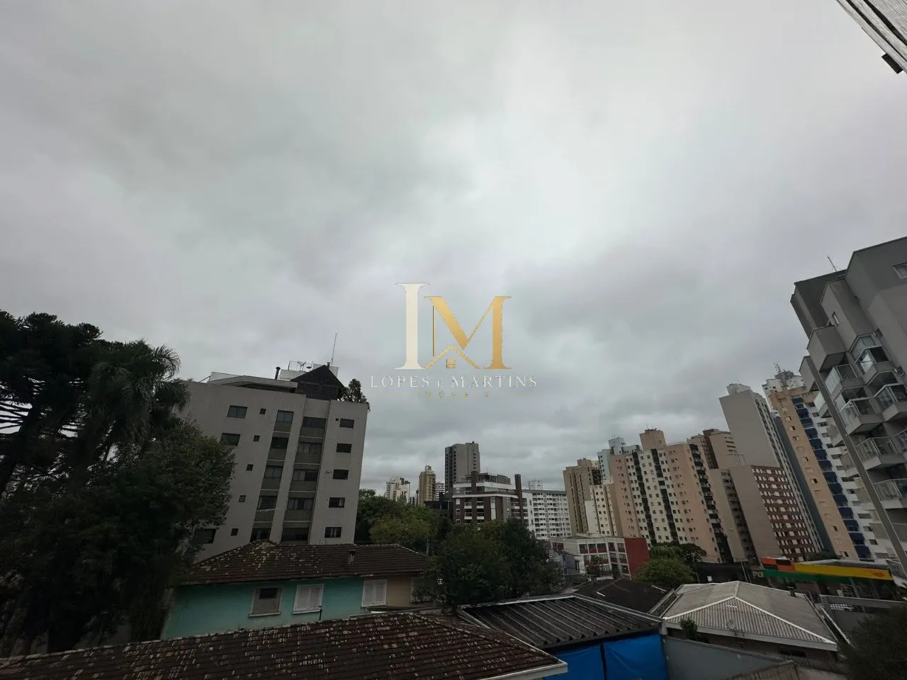 One-bedroom apartment with a home office in Curitiba — photo 18