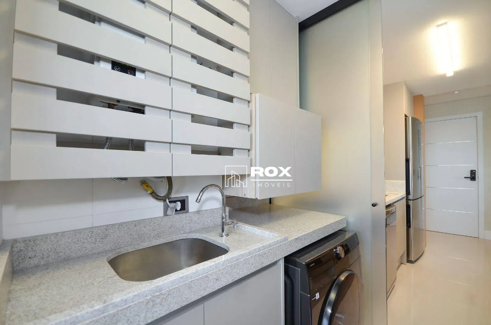 Furnished apartment with 3 bedrooms and private BBQ — photo 9