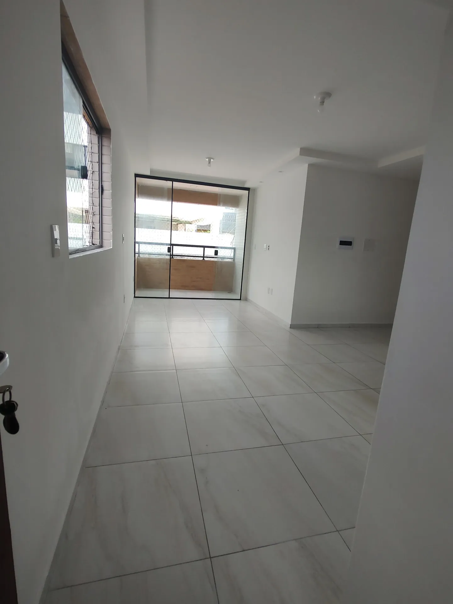 Квартира з 3 спальнями, 1 ванна при спальні, 75 м²
