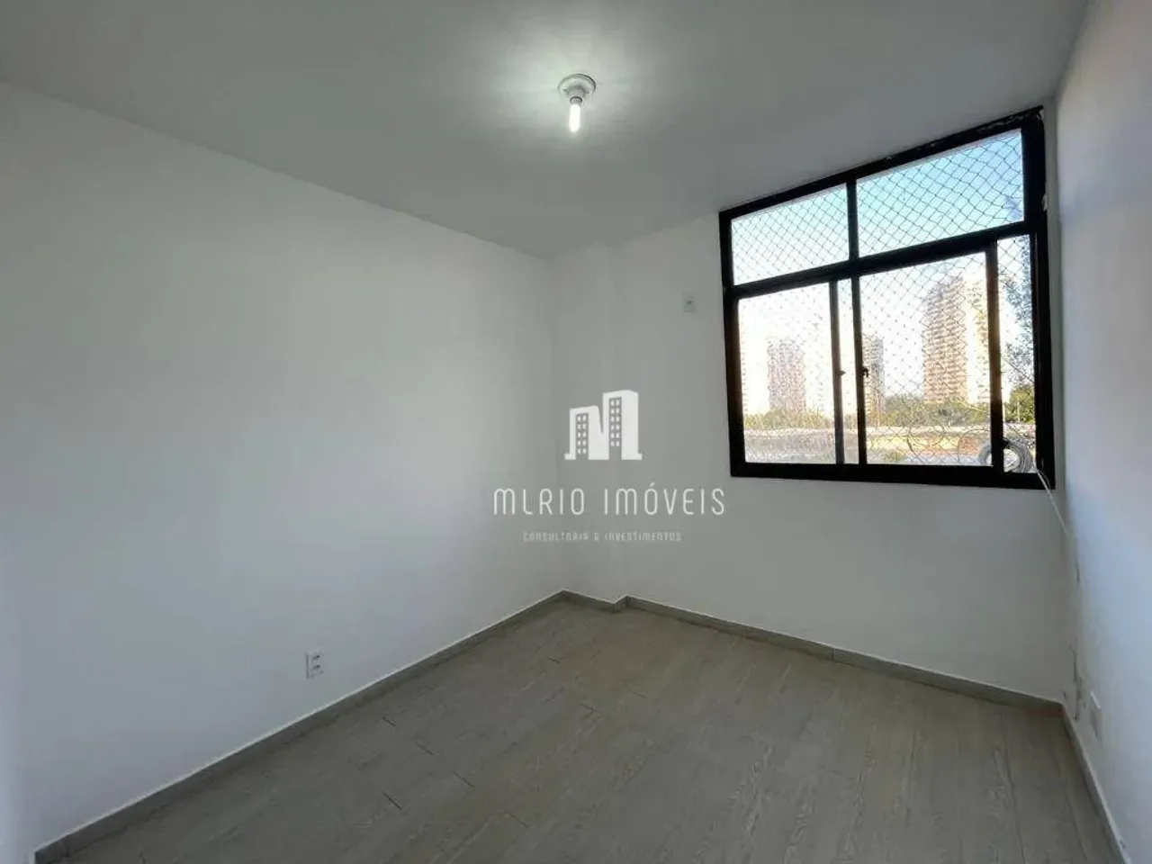 3-bedroom apartment with tile floors and balcony — photo 16