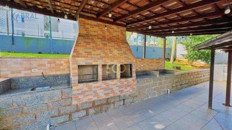 Furnished 3-bedroom apartment with enclosed balcony — photo 23