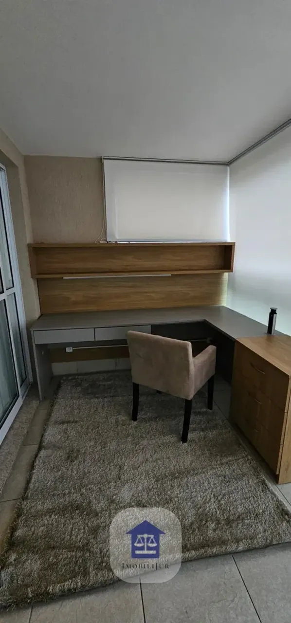 Unfurnished 4-bedroom cover with a gas stove kitchen — photo 9