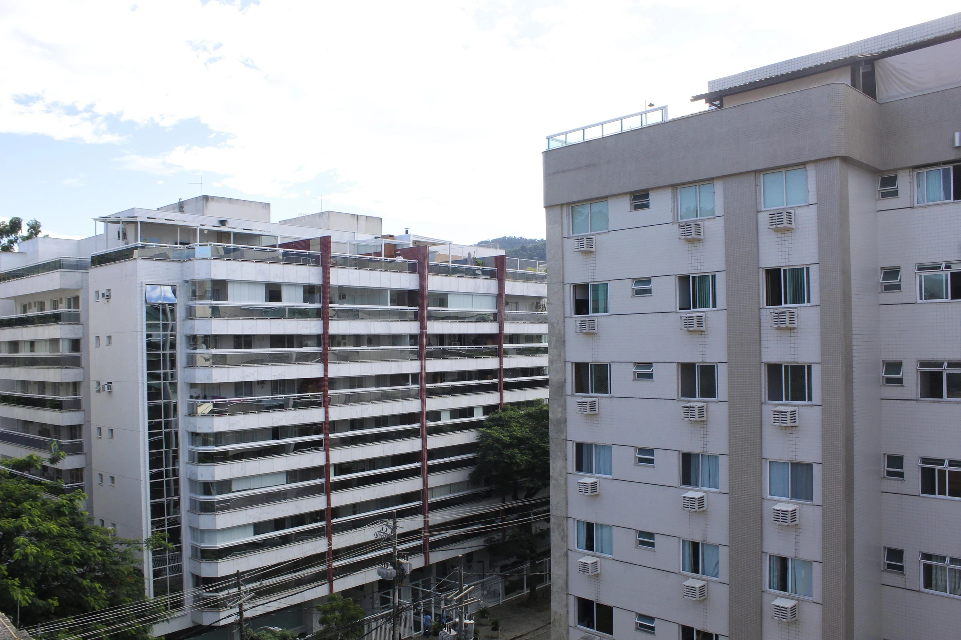 Furnished apartment with 3 bedrooms and 3 bathrooms — photo 52