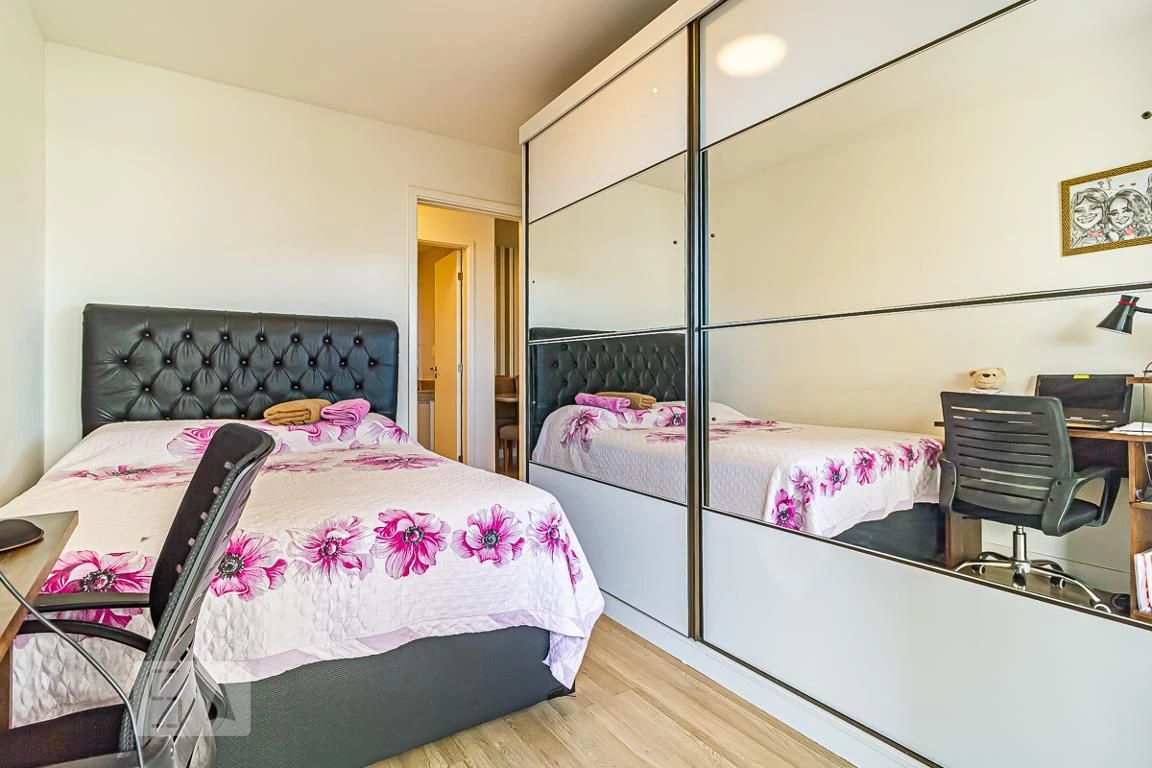 2-bedroom apartment in a building with a sauna — photo 49