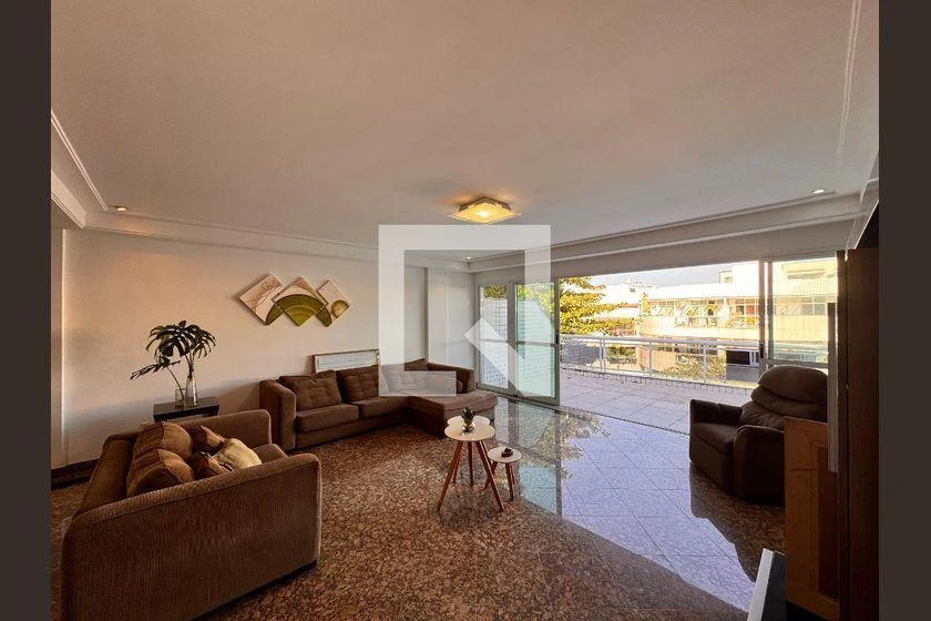 4 quartos e banheira: apartamento de 233 m² — photo 8