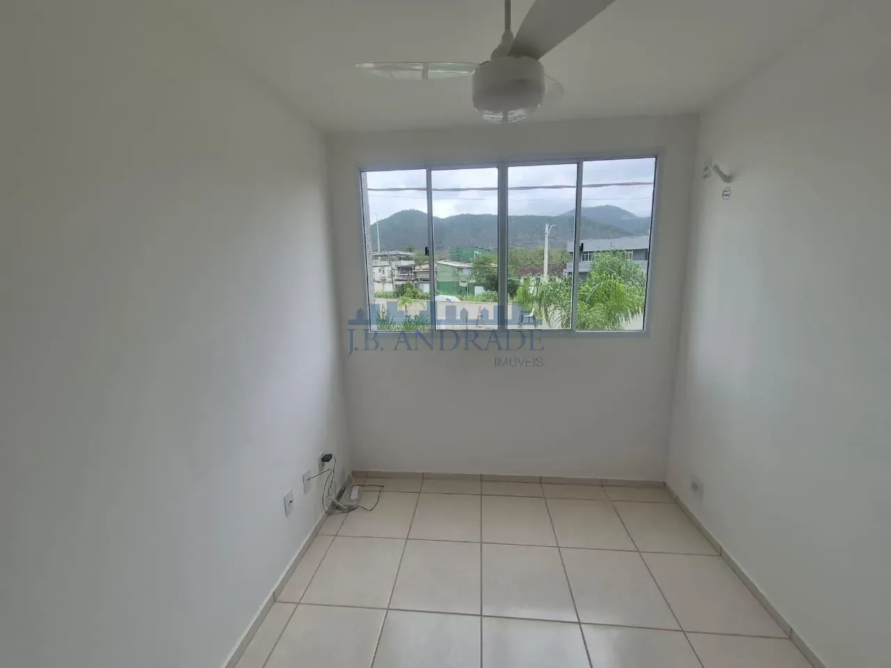 66 m² apartment with a mountain view and a home office — photo 3