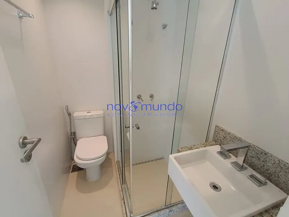 Apartment with 1 bedroom, 3 bathrooms and 2 parking spots — photo 35