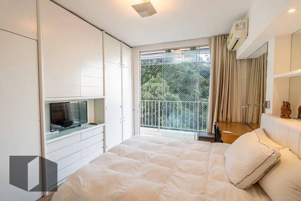 Apartamento com 4 quartos e cozinha fechada a gás — photo 19