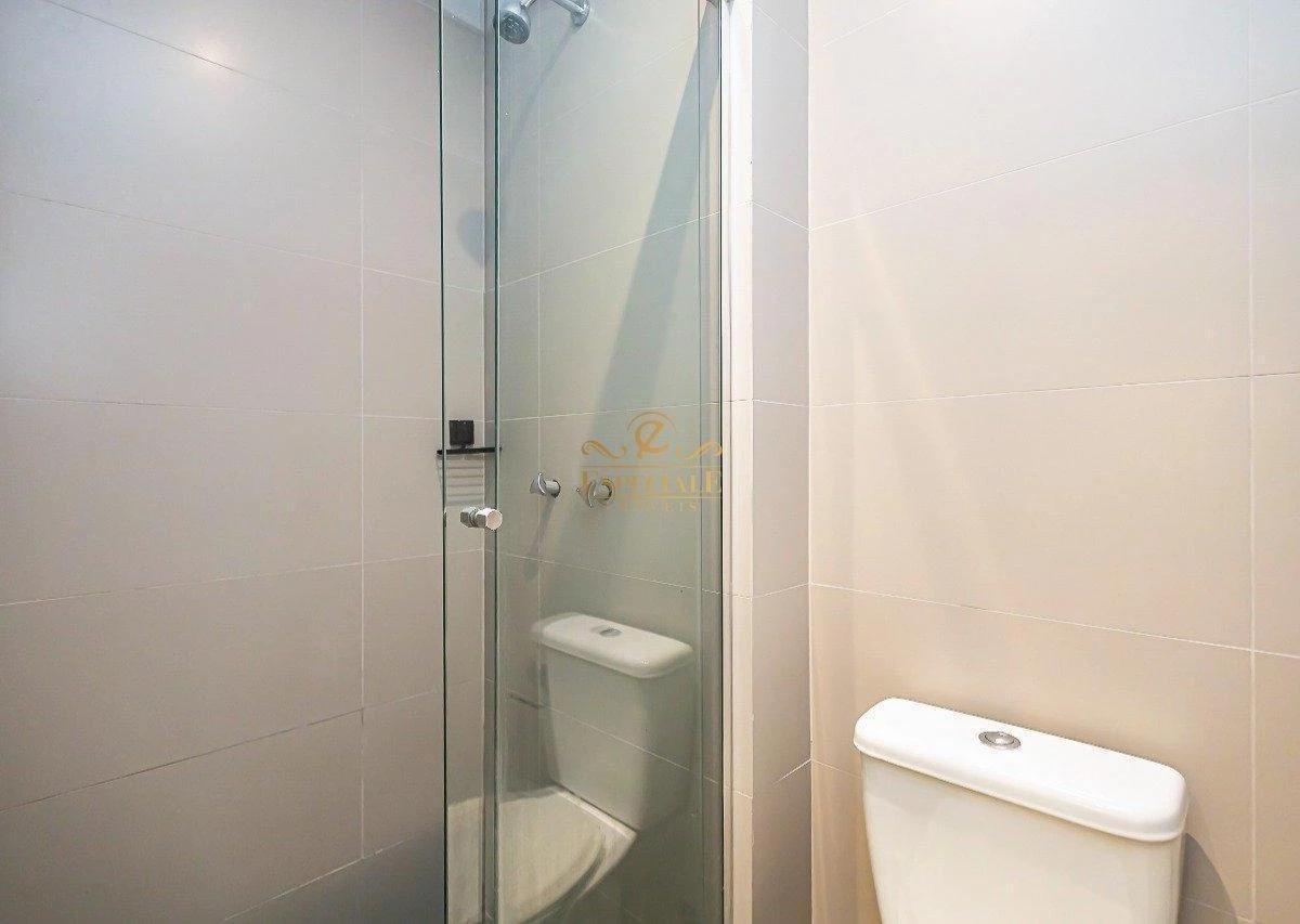 Furnished apartment, 14 m², with floor-to-ceiling windows — photo 7