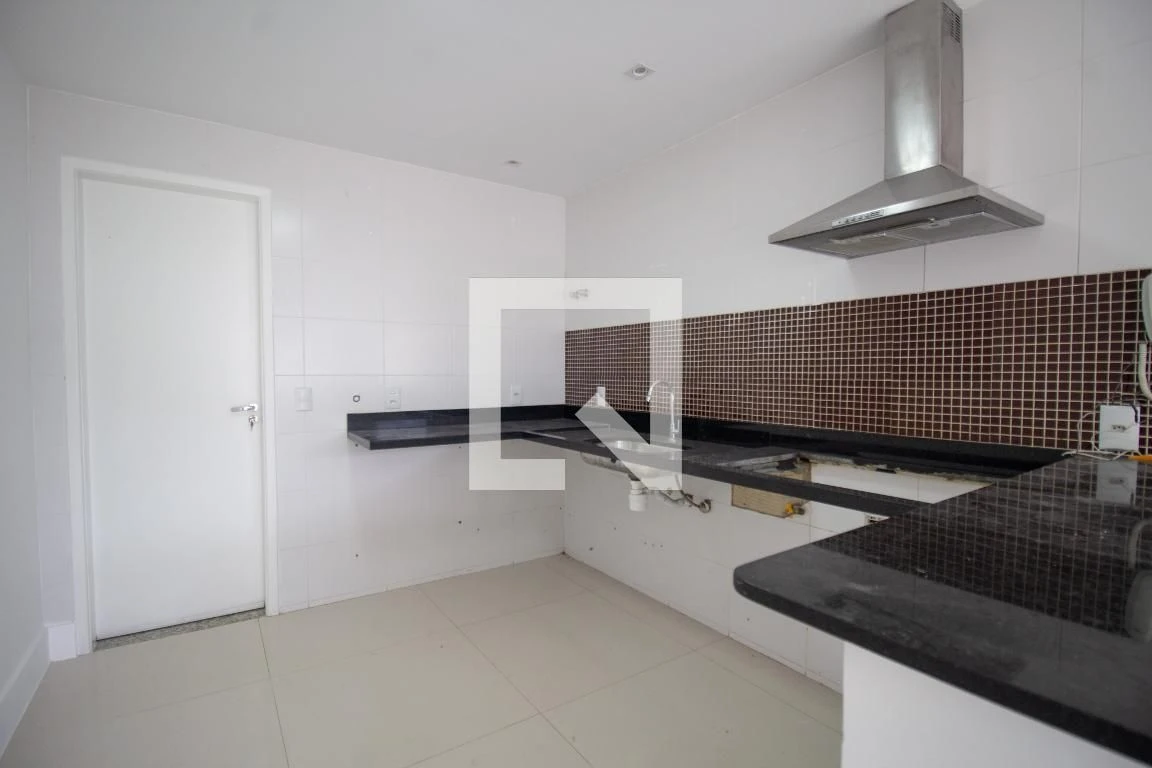 Casa com 4 quartos e cozinha aberta — photo 27