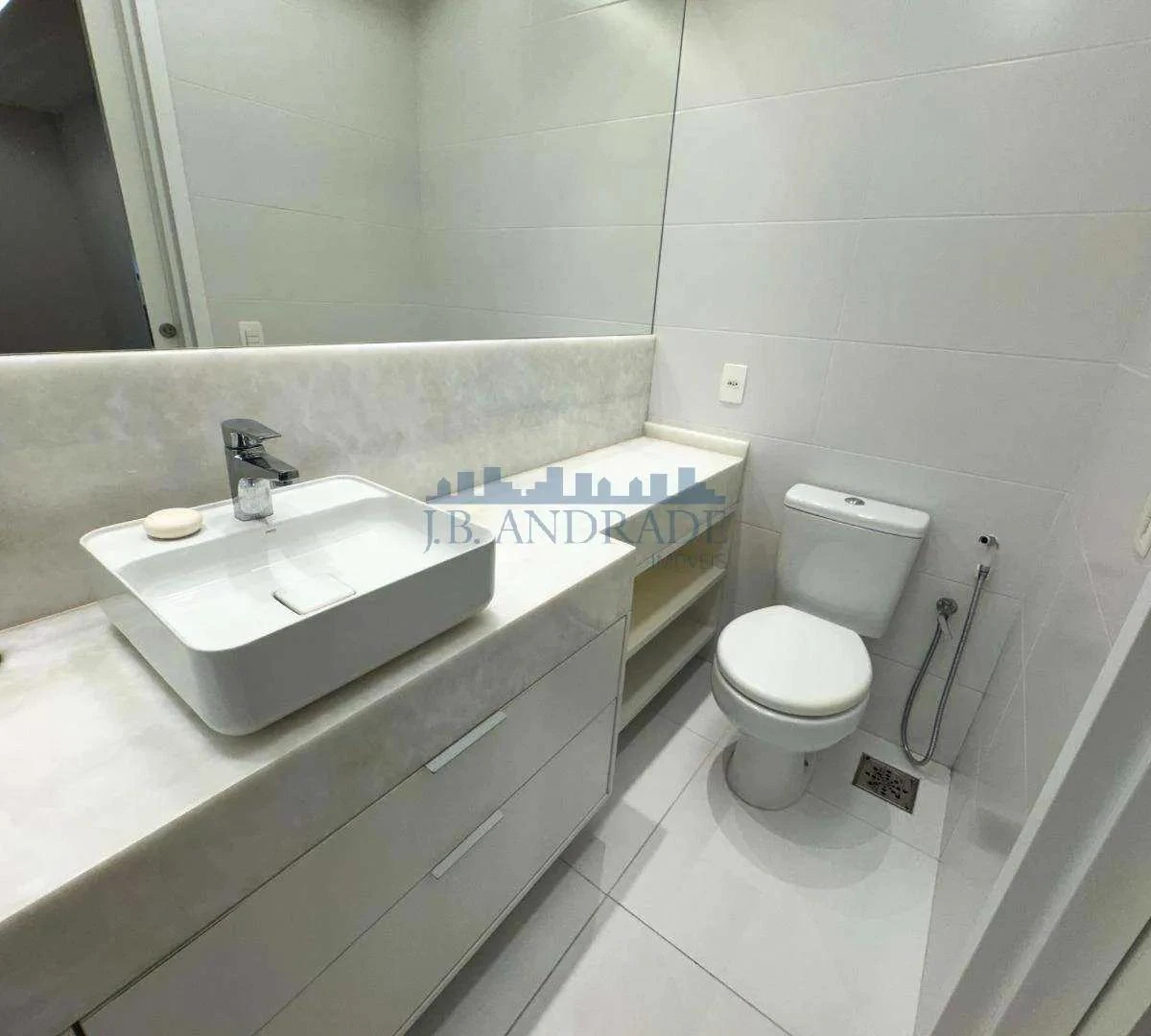 Apartment with 3 bedrooms and 2 suites, 4 bathrooms — photo 21