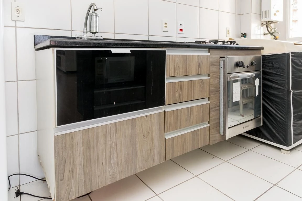 Apartamento amueblado con 2 dormitorios y balcón — photo 19
