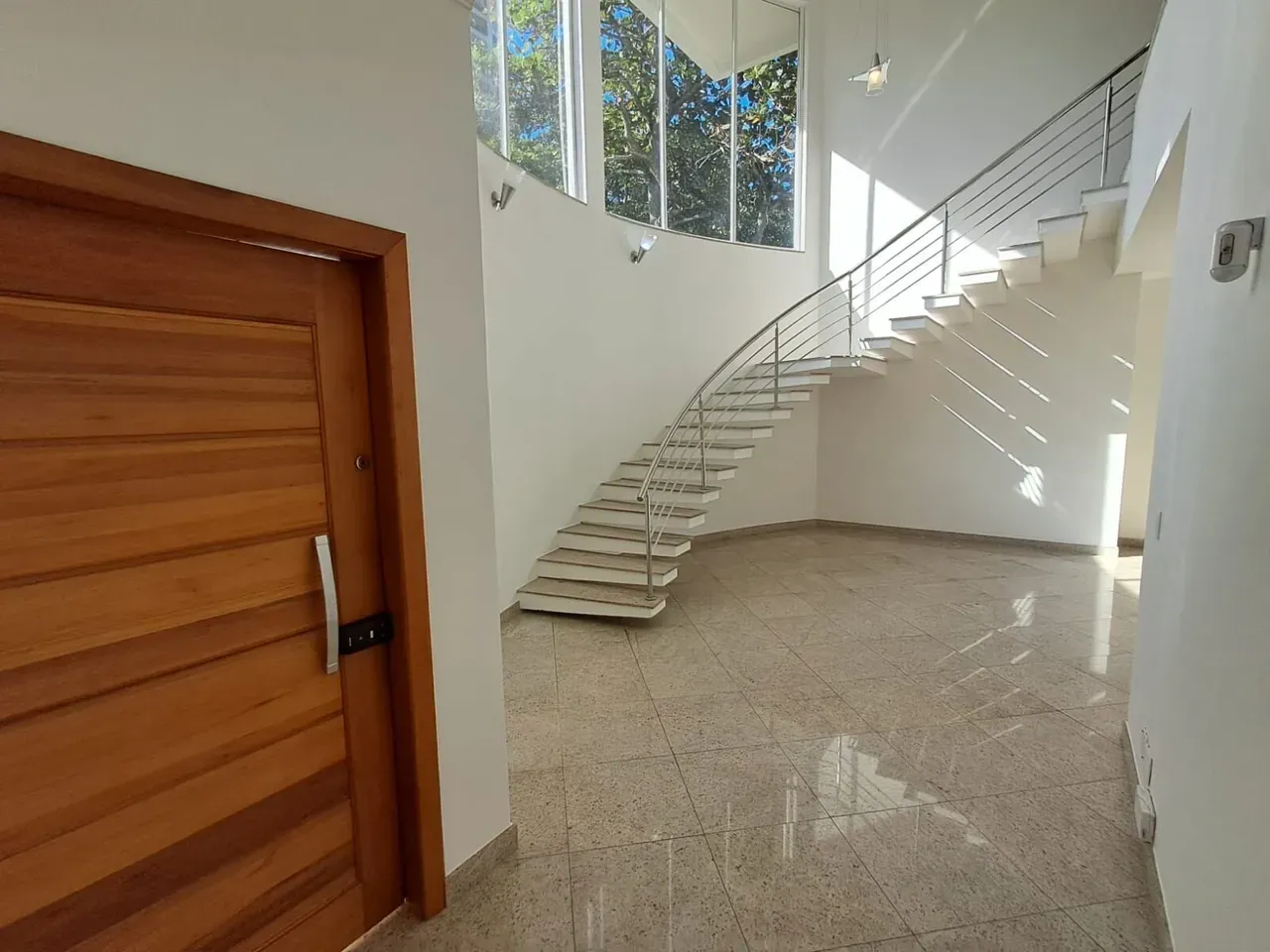 House for rent with 1,500 m², 4 bedrooms and 5 baths — photo 24