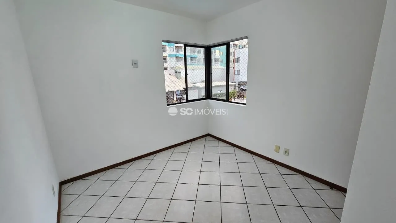 Unfurnished 2-bedroom apartment with private garden, 67 m² — photo 33