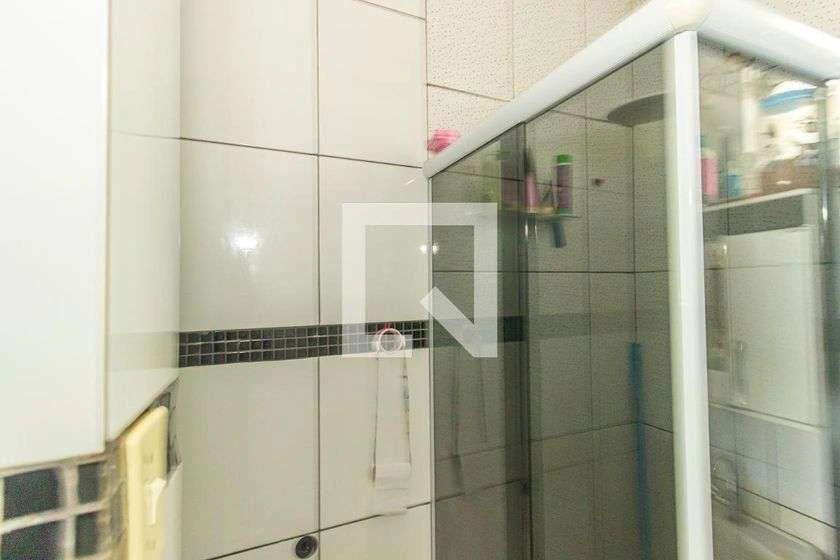 Apartamento mobiliado com 2 quartos e cozinha com fogão a gás — photo 6