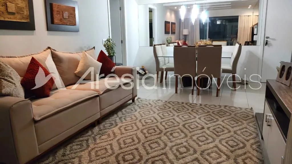 Furnished 3-bedroom apartment with glassed-in balcony — photo 11