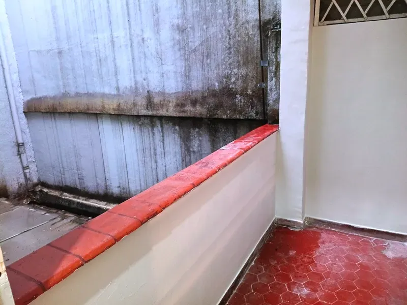 72 m² rental apartment with 2 bedrooms and glass balcony — photo 21