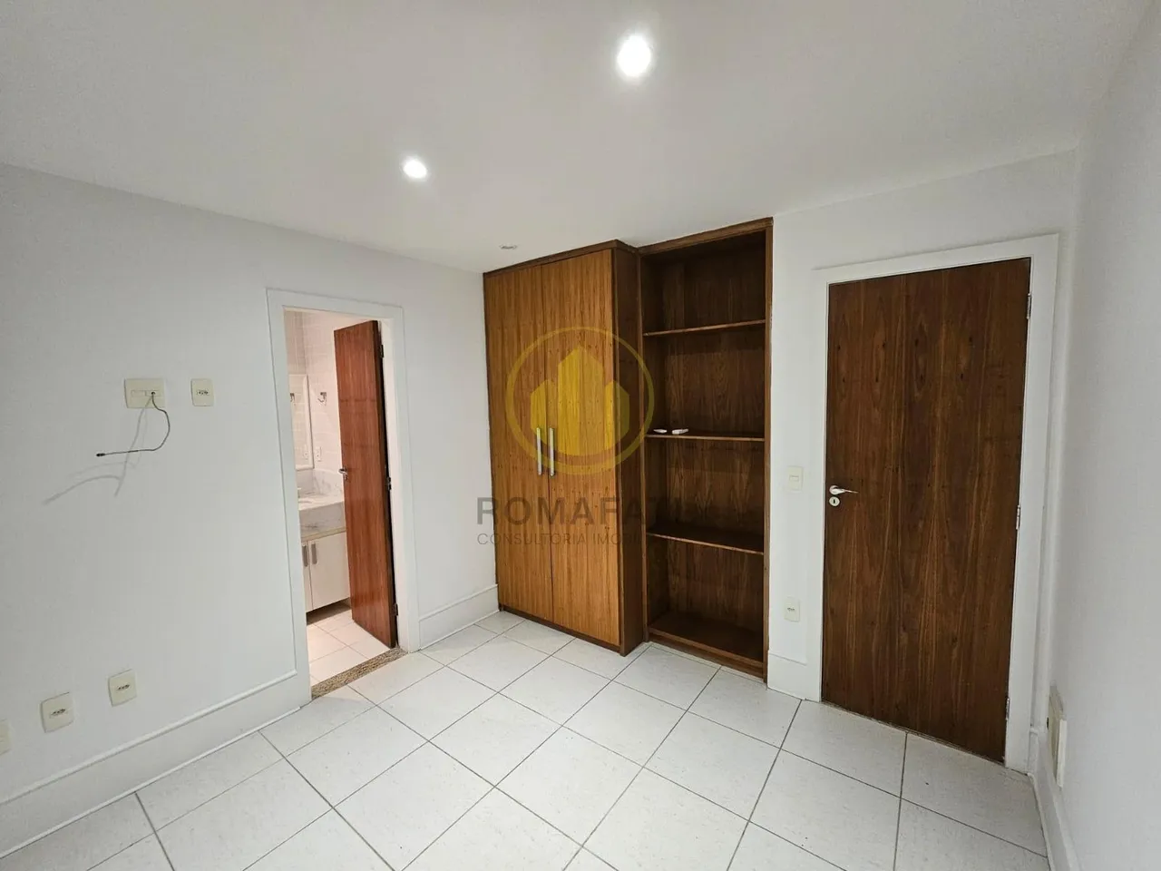 Apartamento sem mobília com 3 quartos e 4 banheiros — photo 8