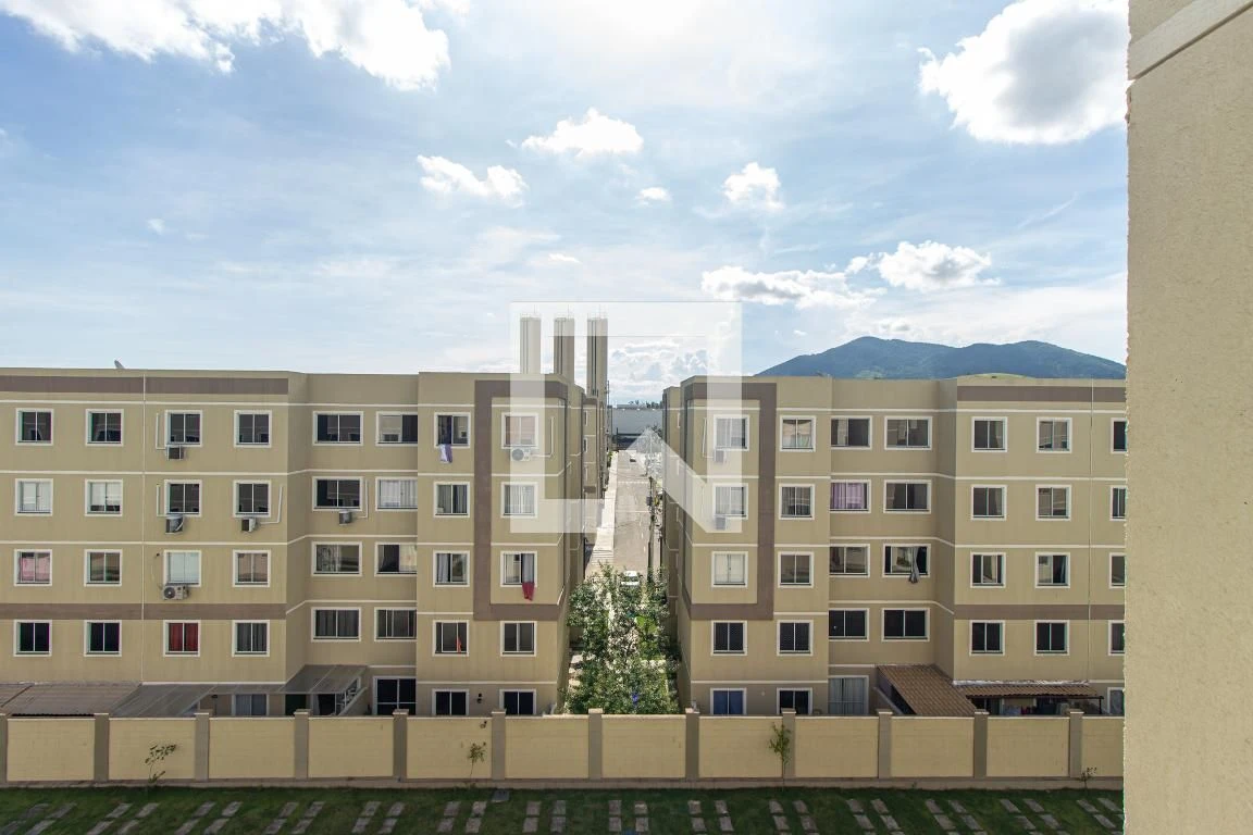 Apartamento com 2 quartos, 1 vaga e área de lavanderia — photo 2