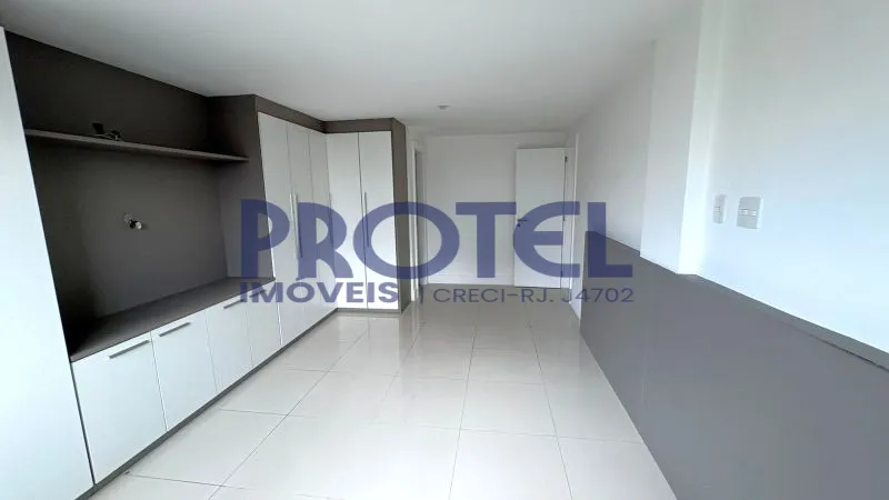 Unfurnished penthouse with 4 bedrooms and 5 bathrooms — photo 27