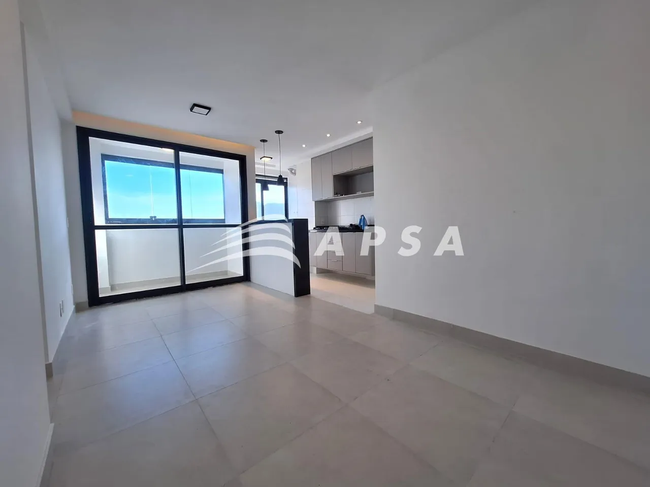 3-bedroom unfurnished apartment with open-plan kitchen — photo 11