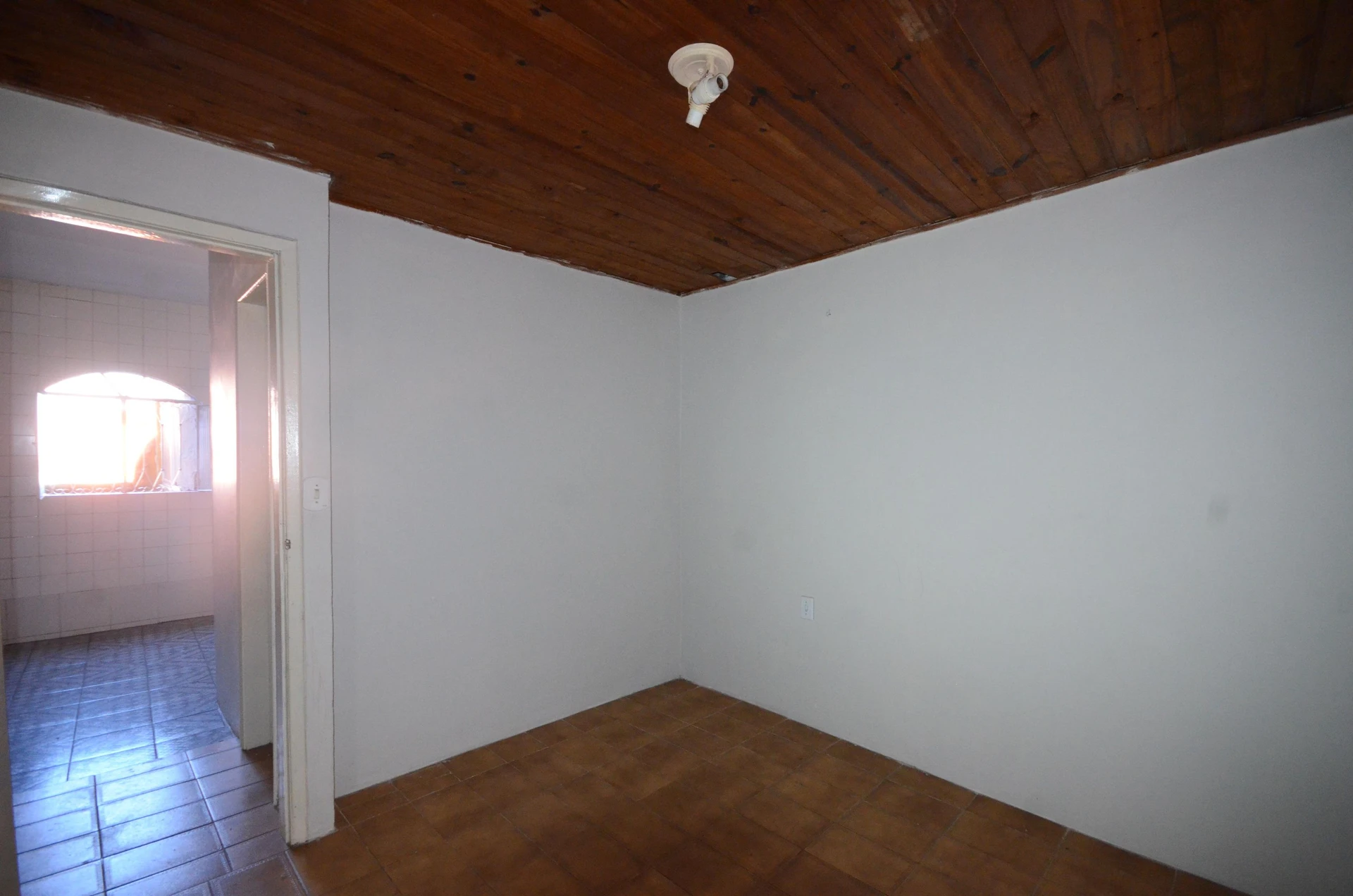 Casa sem mobília com 2 quartos e ar-condicionado — photo 24