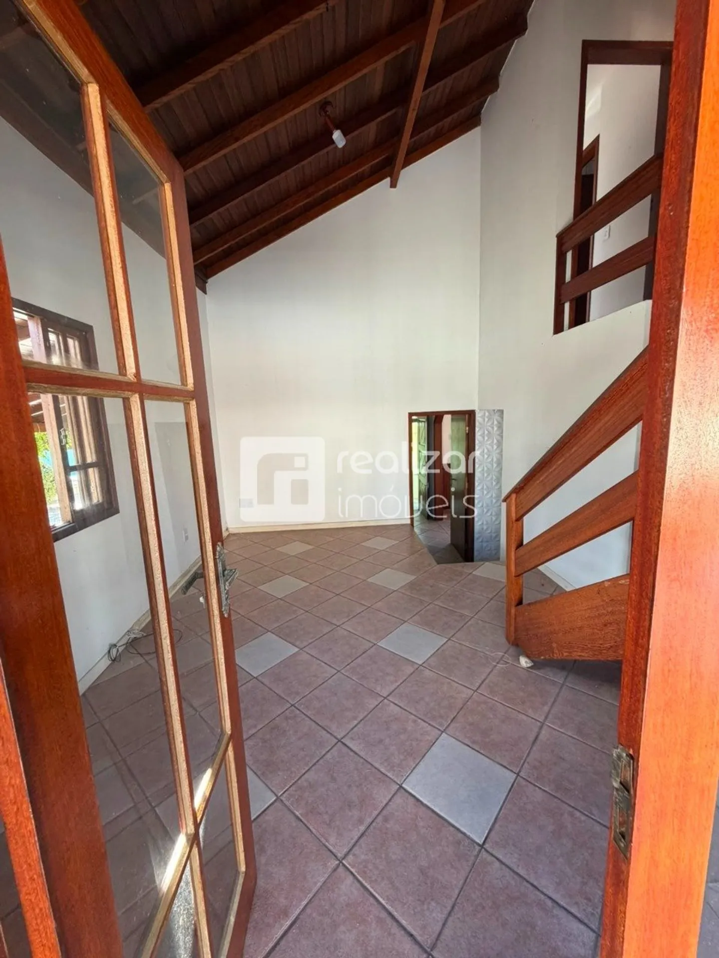 House with 5 bedrooms and a private garden — photo 7