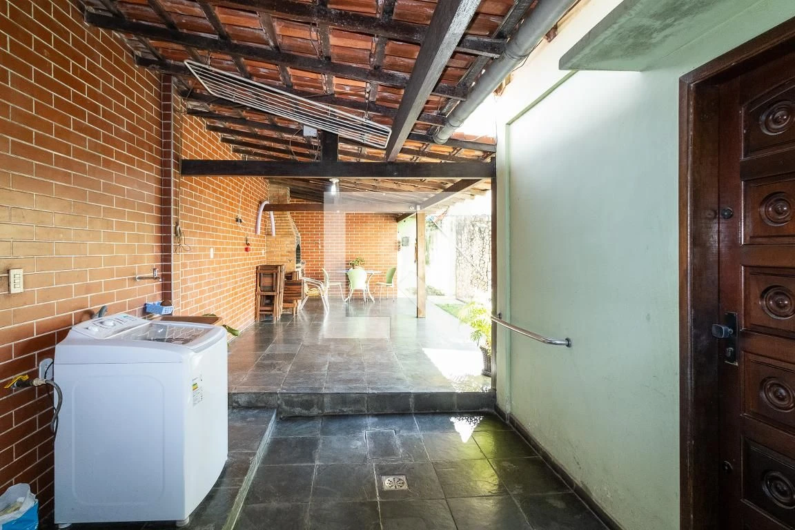 Casa de 2 andares com 238 m², 3 quartos e jardim — photo 66