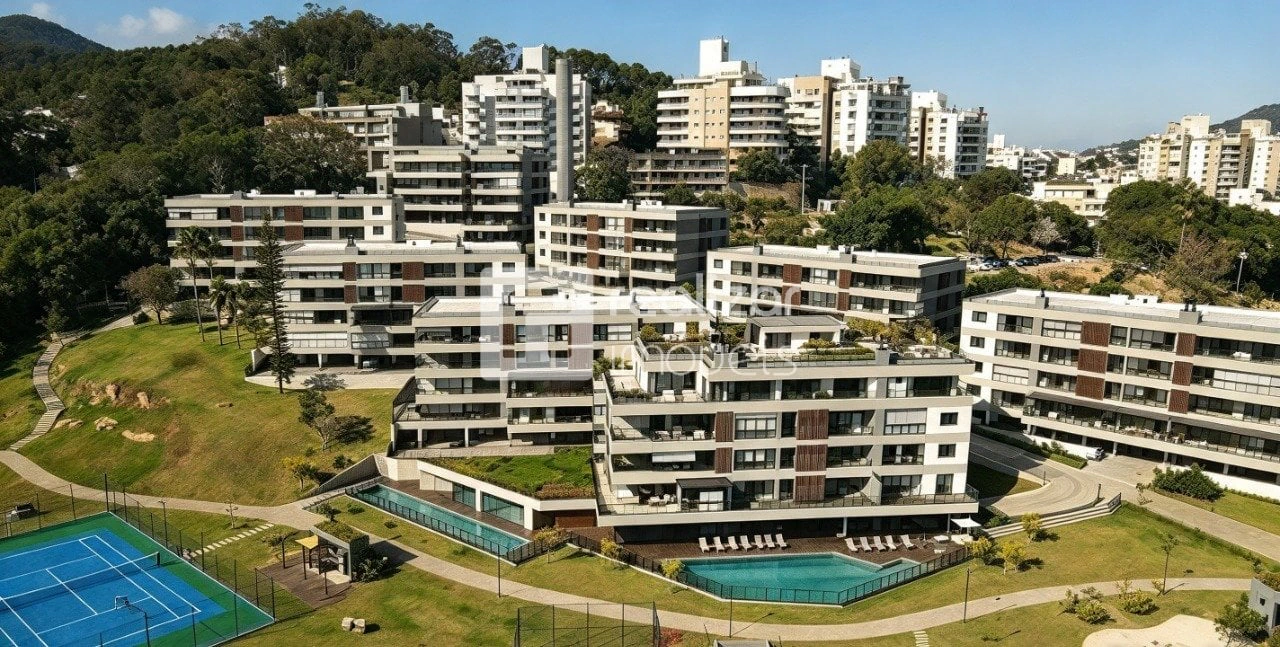 Furnished apartment, 164 m², with floor-to-ceiling windows — photo 11