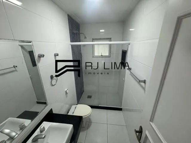 5-bedroom house with a walk-in closet in Rio de Janeiro — photo 14