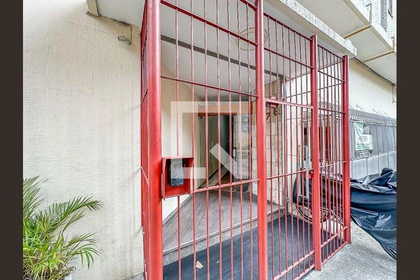 Furnished apartment, 35 m², with a home office — photo 39