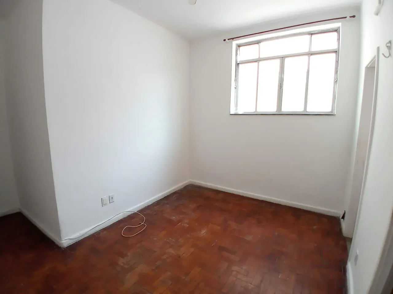 Monoambiente con piso de madera o laminado en Rio de Janeiro — photo 18