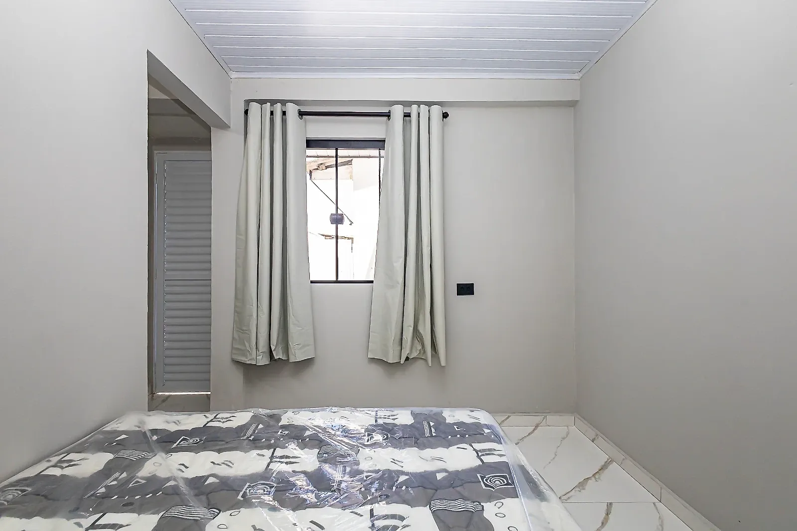 One-bedroom apartment with a washing machine in Curitiba — photo 19