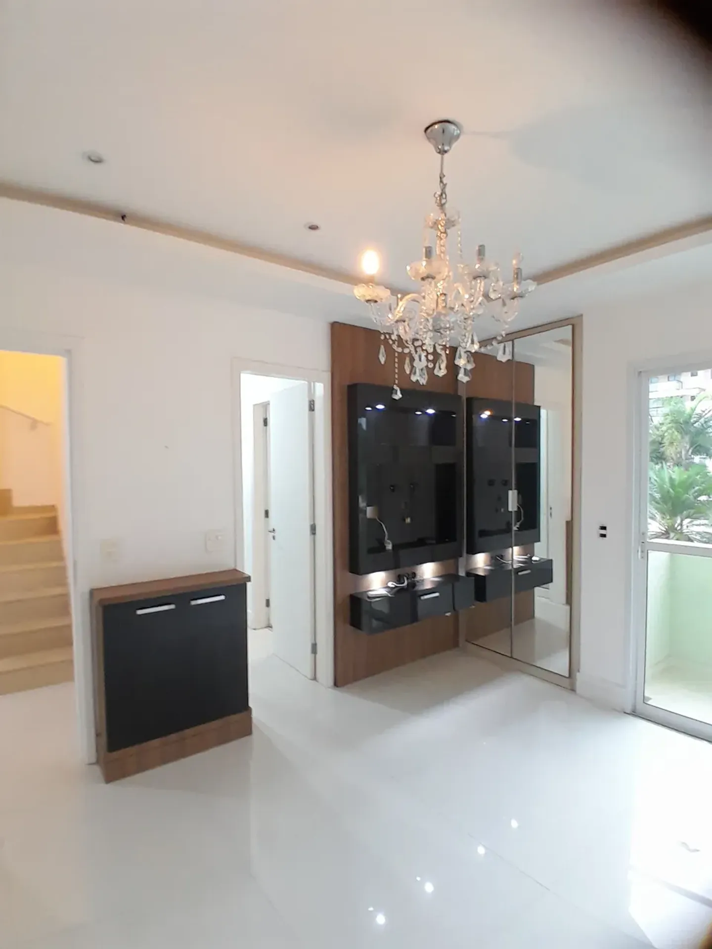 House with 4 en-suite bedrooms and 3 parking spots — photo 6