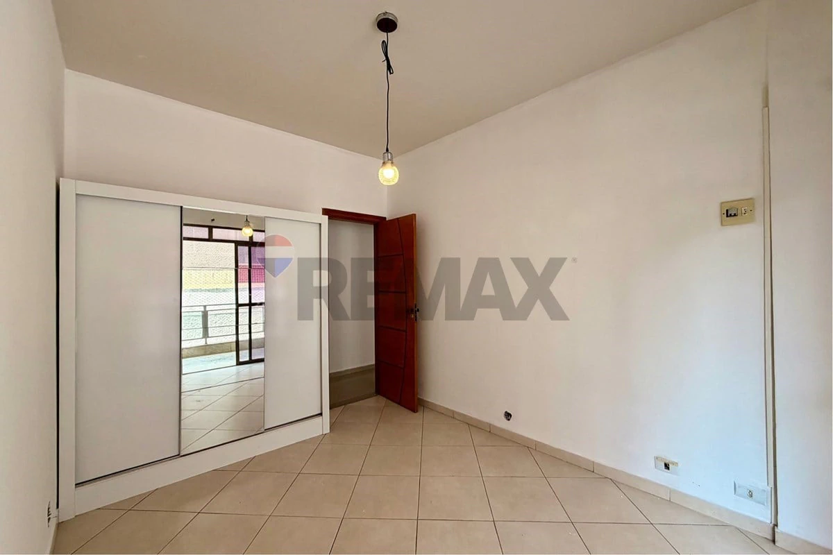 3-bedroom apartment, 1 with its own bathroom, 122 m² — photo 15