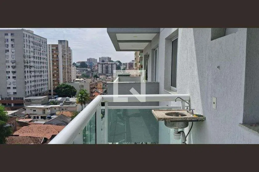 2-bedroom apartment in a building with a gym — photo 7