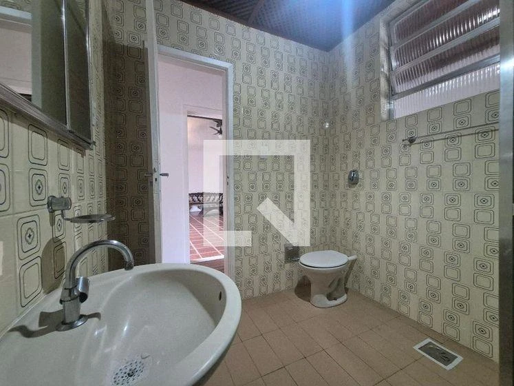 4-bedroom house with a bathtub in Rio de Janeiro — photo 5
