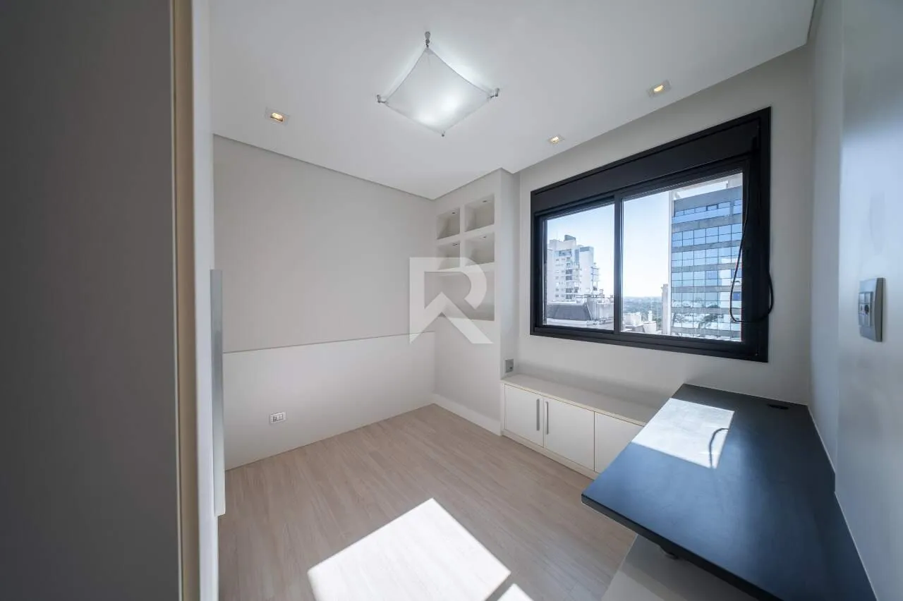 151 m² apartment with 3 bedrooms and 2 parking spots — photo 16