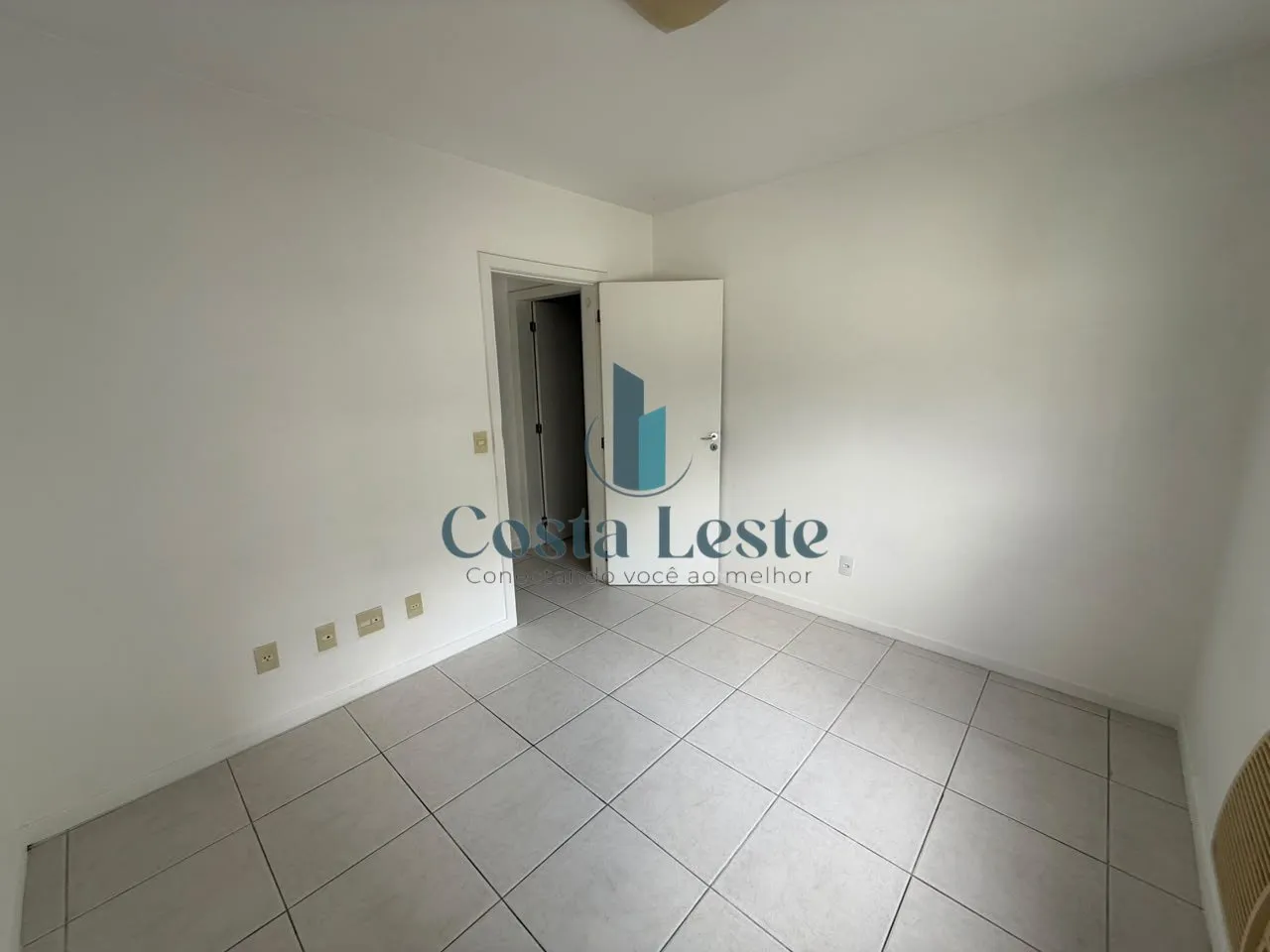 2-bedroom apartment, 1 with its own bathroom, 74 m² — photo 3