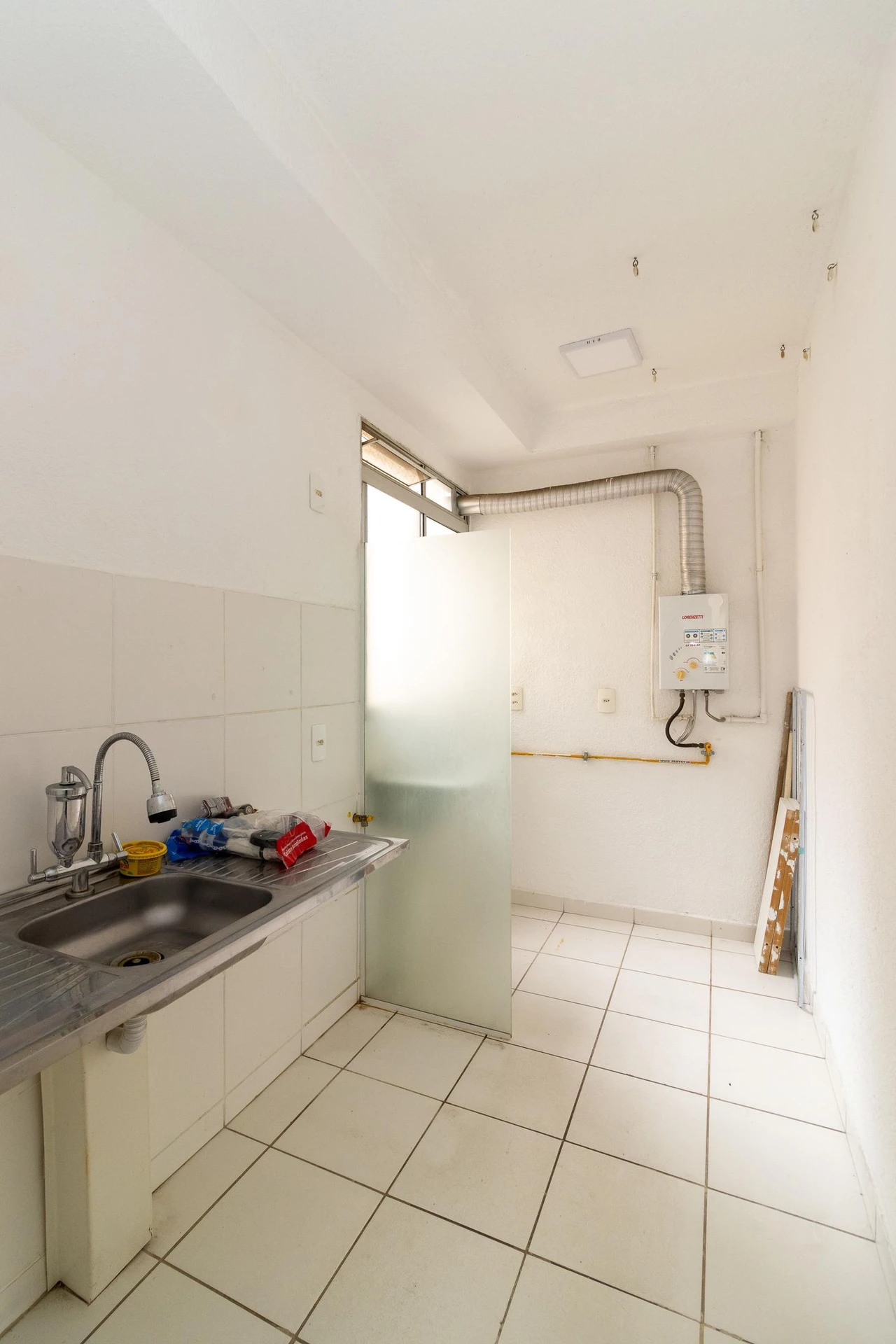 Apartamento para aluguel com 2 quartos e cozinha a gás — photo 24