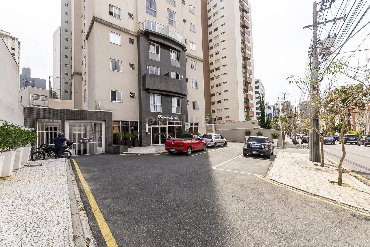 Меблированное студио 60 м² с 1 парковкой и кухней — photo 15